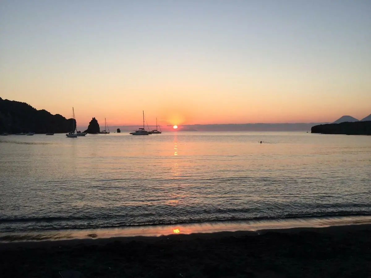 Le Sabbie Nere Villa Vulcano